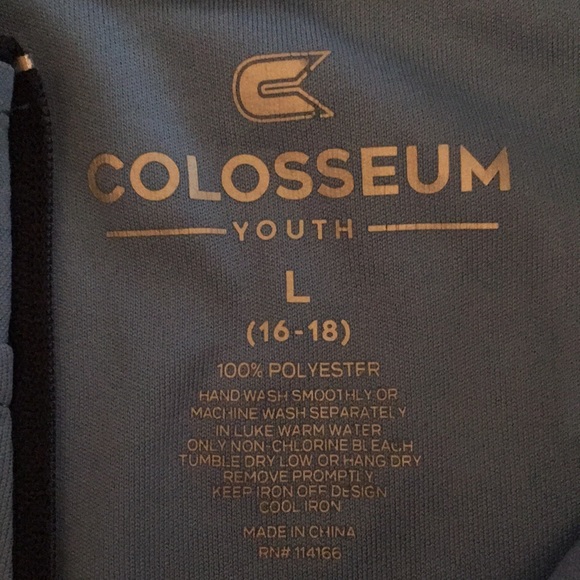 Youth NC Tarheels pullover. - Picture 3 of 4